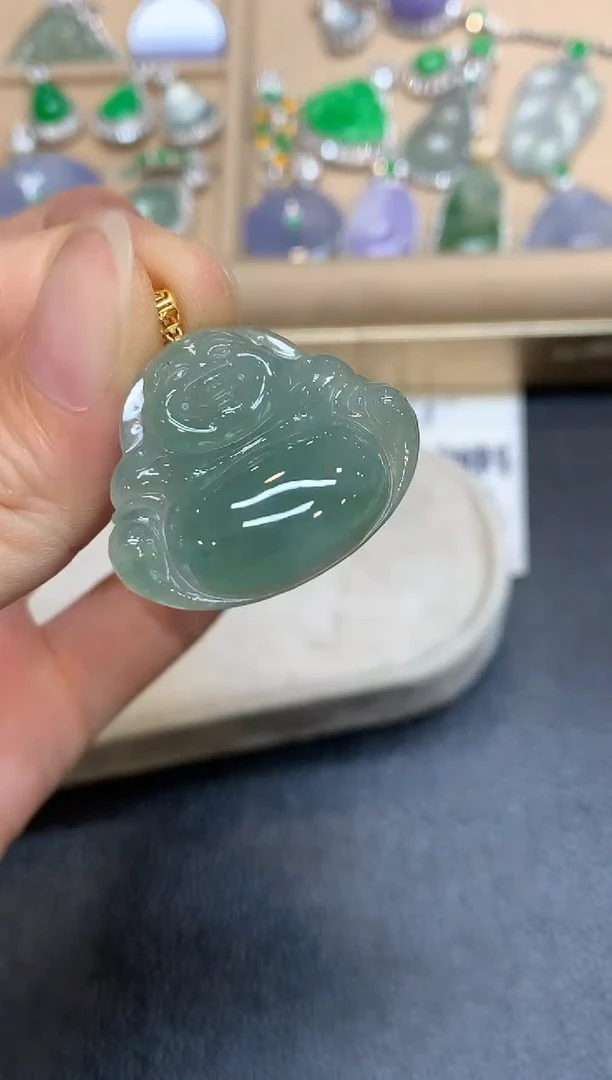 颈饰18K金镶嵌翡翠佛公【无服务费