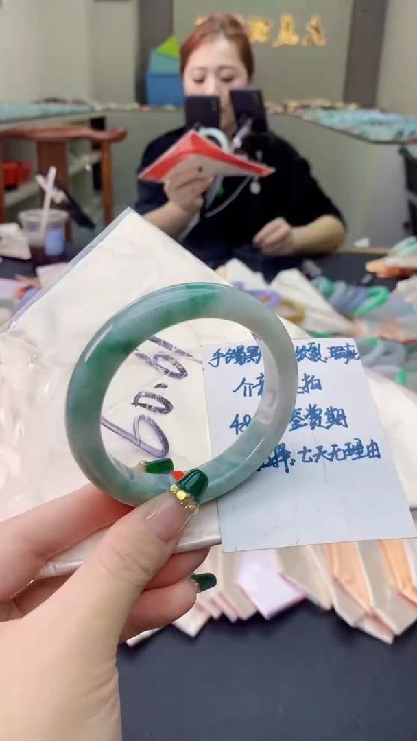 翡翠手镯未镶嵌0986151981