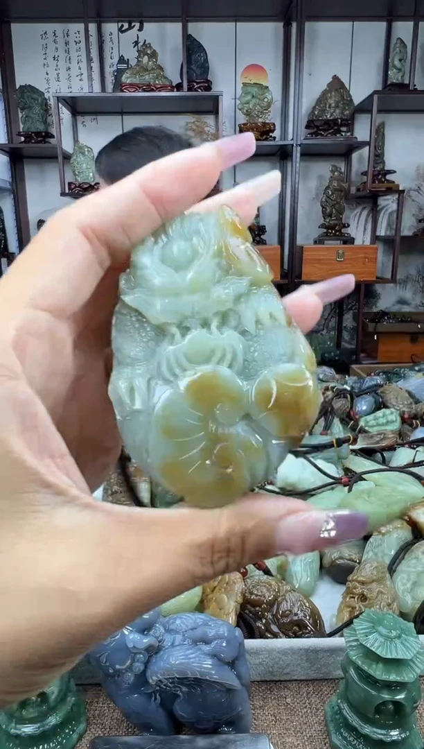未镶嵌和田玉把件1