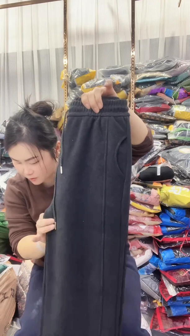 闪143 100-125 女士直筒裤