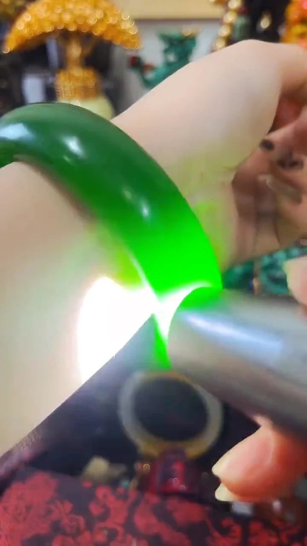 绿镯老板娘主播推荐推荐