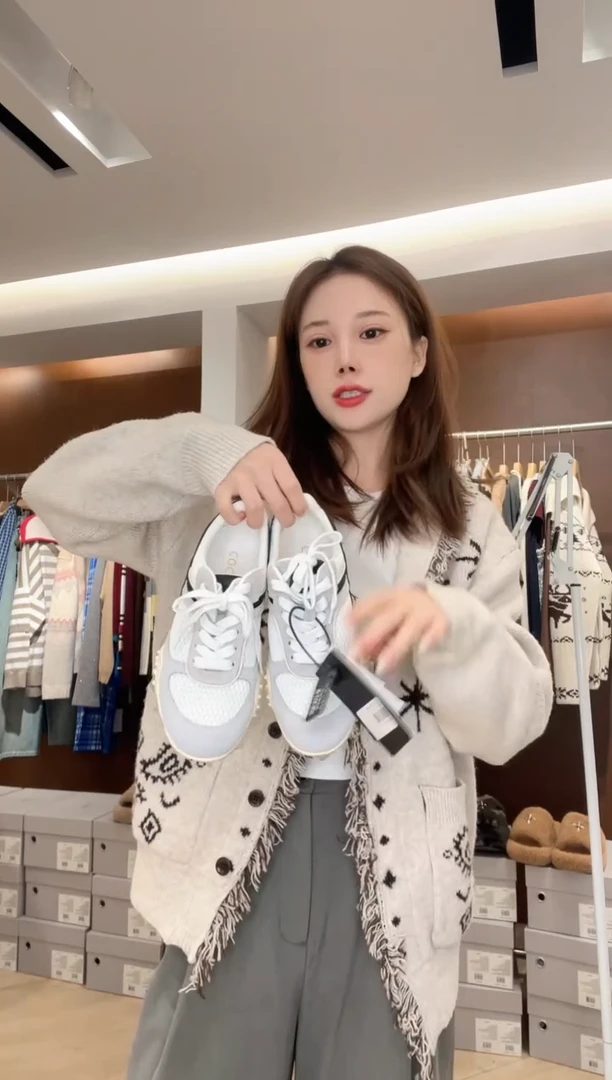 特价到付  原价799  36码