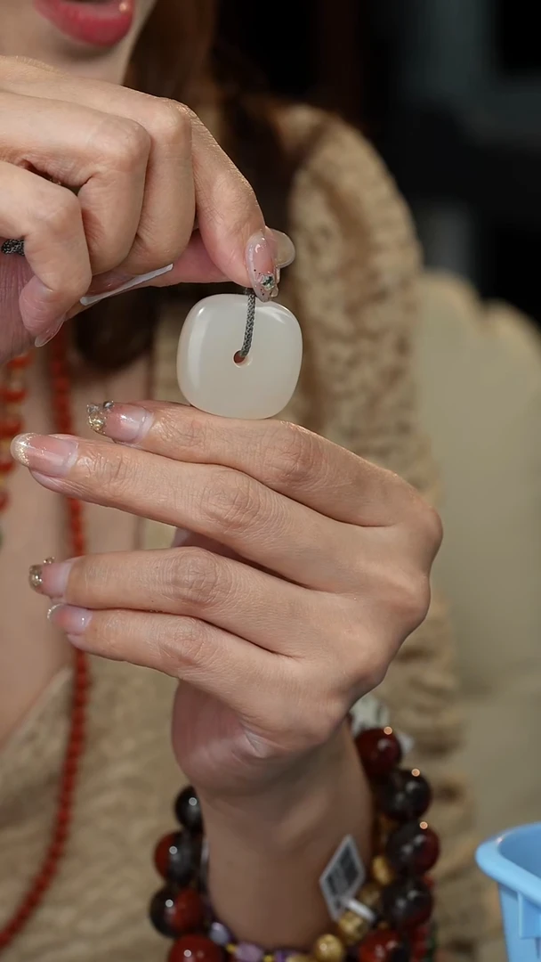 和田玉未镶嵌吊坠(不含链)K40（多样性发一个）藕粉