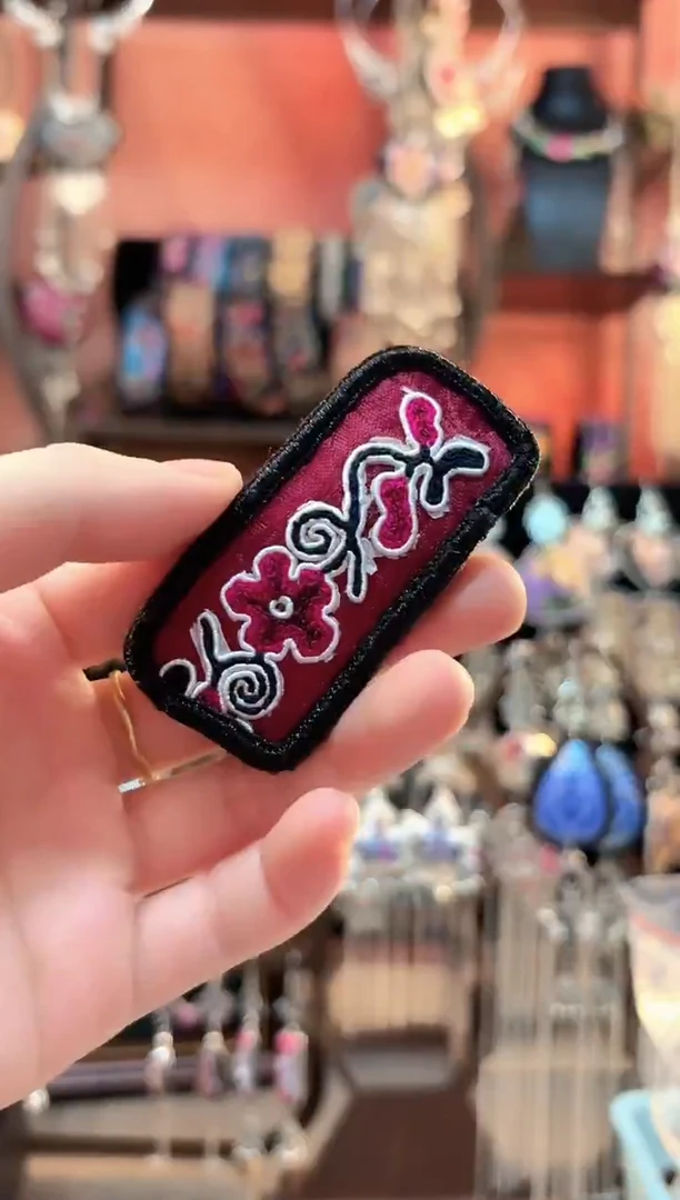 织绣 云织谣民族风精美饰品   202