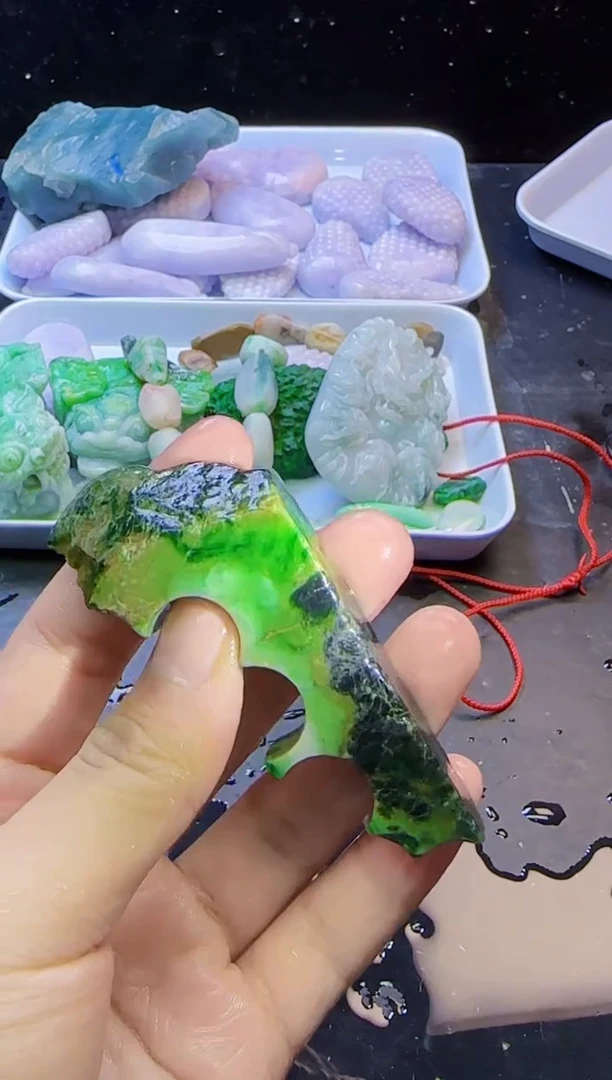 颈饰未镶嵌翡翠023