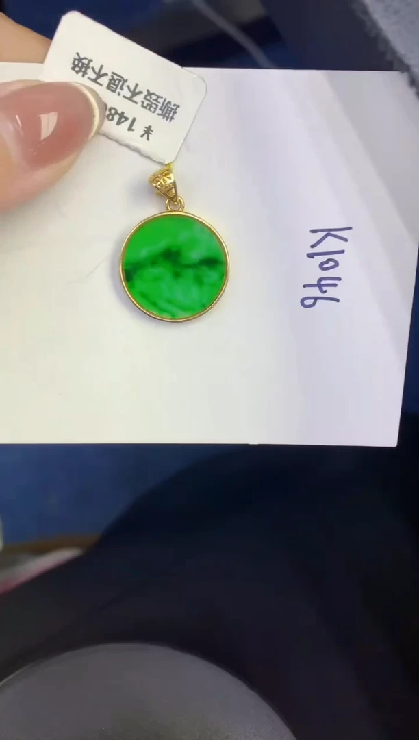 颈饰未镶嵌翡翠缅甸天然翡翠A货