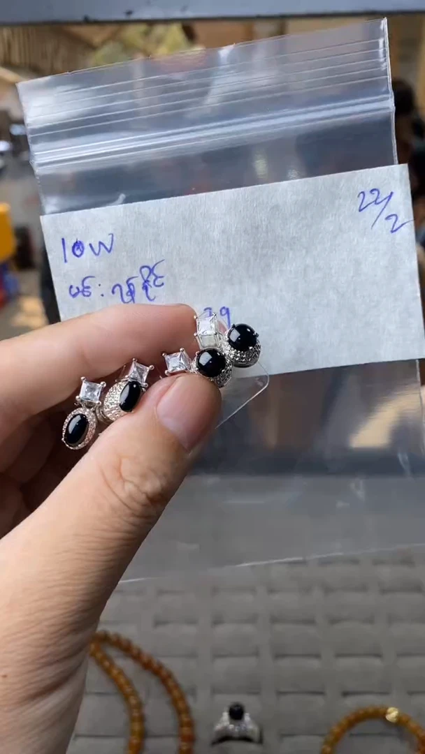 【闪购商品】定制翡翠未镶嵌拍一发一戒面