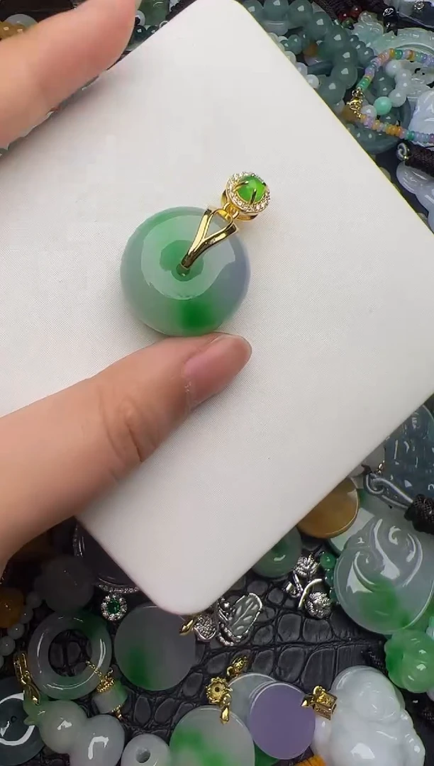 翡翠未镶嵌颈饰天然缅甸翡翠吊坠