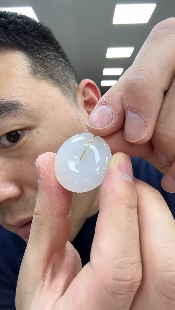 颈饰未镶嵌和田玉平安扣