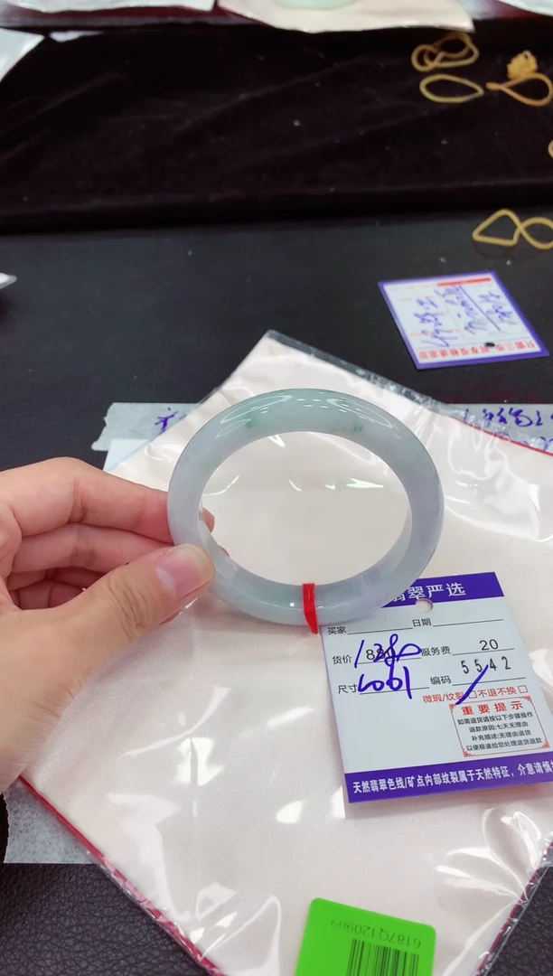 翡翠手镯未镶嵌11111111111111