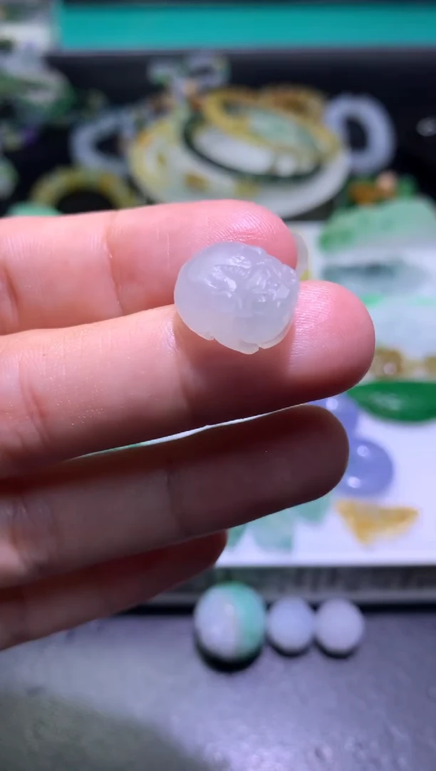 定制翡翠未镶嵌毛货