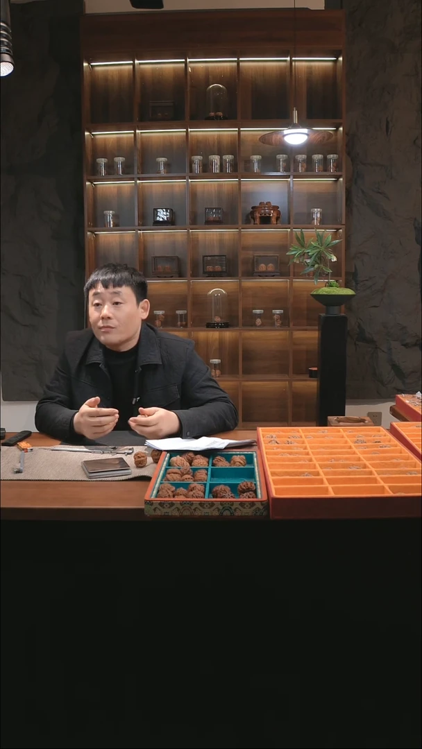 【闪购商品】文玩核桃把件龙鼎50全品