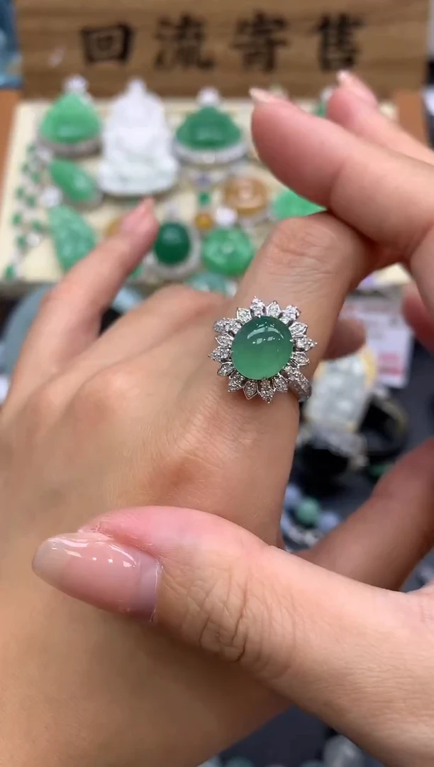 【闪购商品】翡翠戒指18K金镶嵌415-中国好珍宝