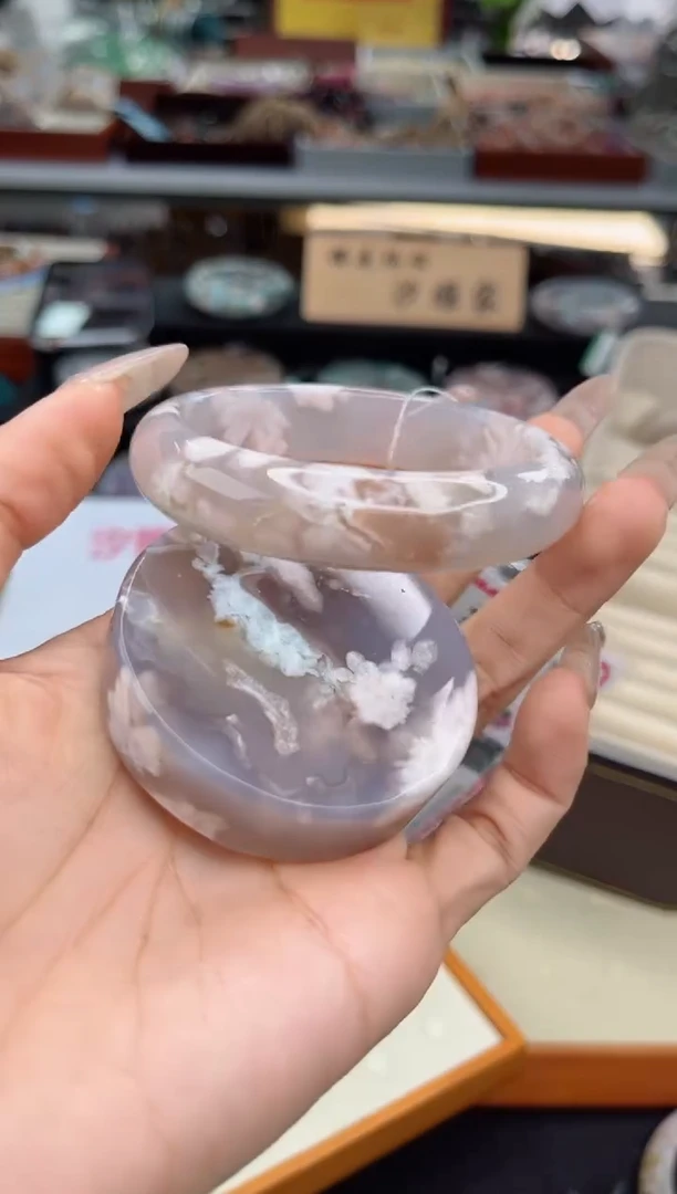 【闪购商品】石英质玉手镯未镶嵌56圈口（赠品镯心）3450596