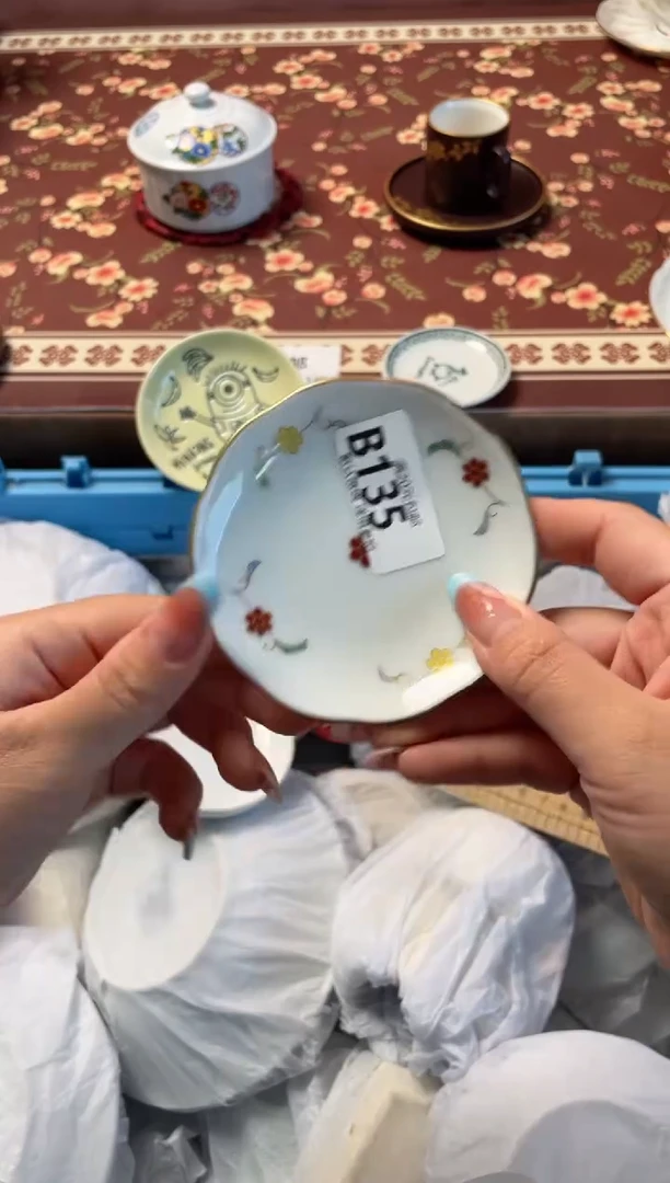 瓷片人****民瓷器瓷器B135