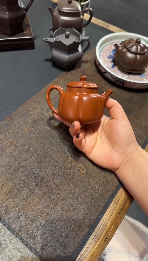 【闪购商品】紫砂茶壶繁花 朱泥
