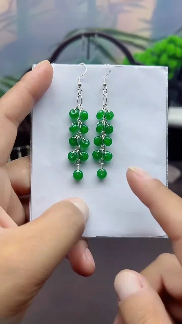 未镶嵌石英质玉（非洲翠）耳钉203