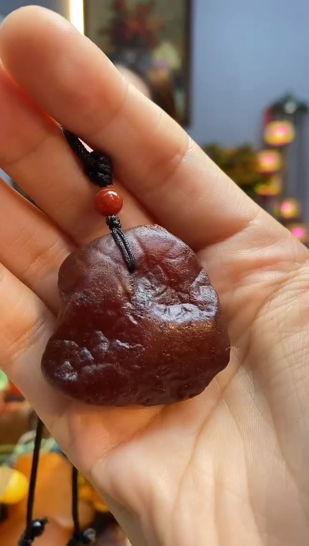 琥珀颈饰未镶嵌吊坠