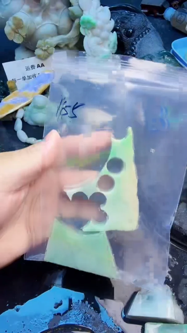 翡翠挂件未镶嵌天然翡翠155