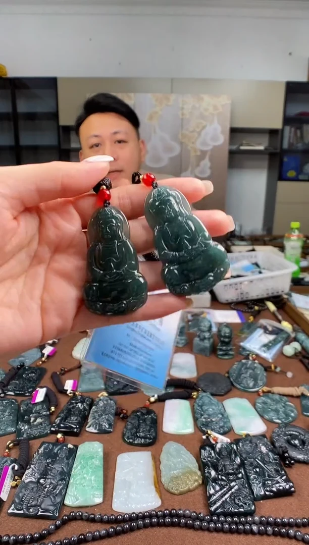 颈饰未镶嵌翡翠多样性发其一