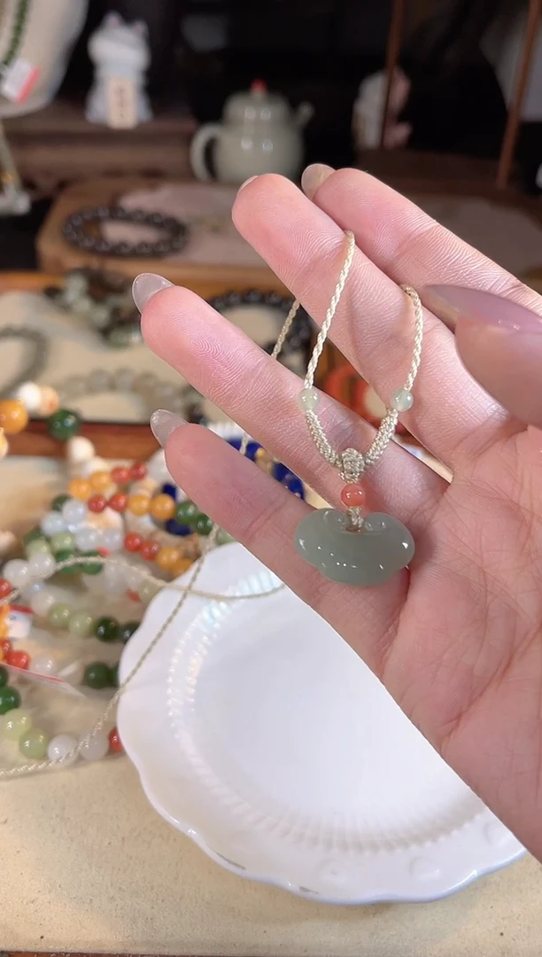 【闪购商品】和田玉项链未镶嵌多样性发货其一