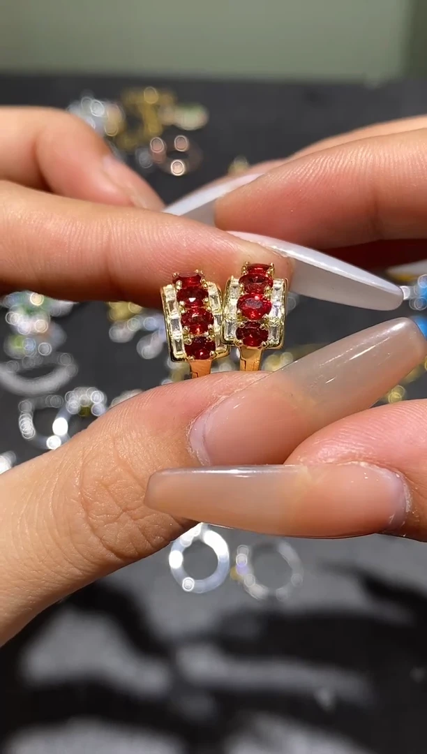 耳饰蓝宝石银S925镶嵌耳饰