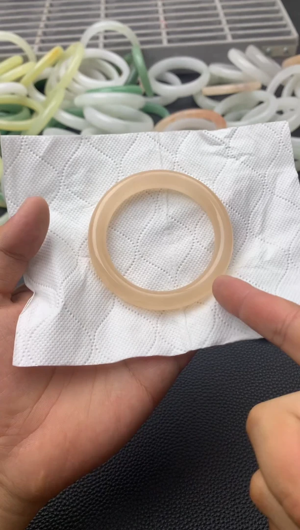 石英岩玉手镯未镶嵌57