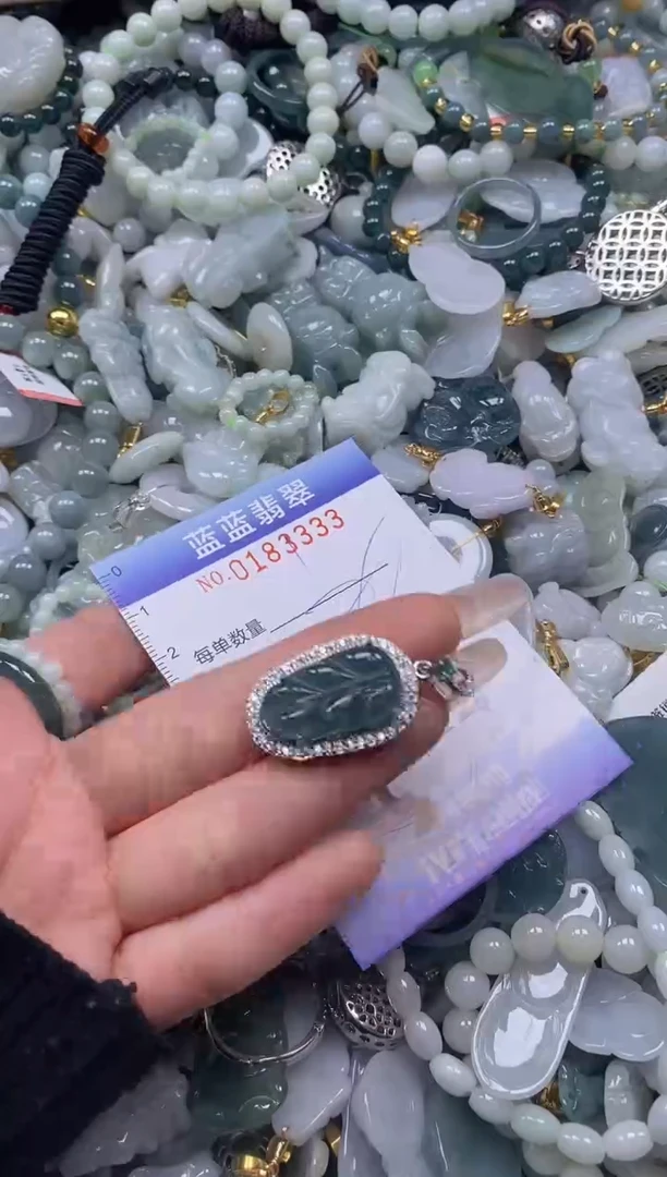 【闪购商品】翡翠颈饰未镶嵌闪购0183333