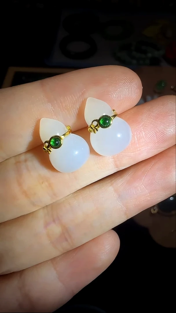 银S925镶嵌和田玉耳饰和田玉白玉耳饰