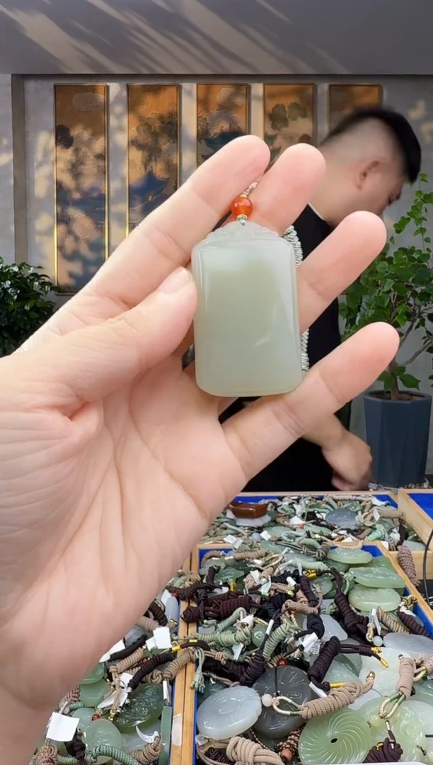 未镶嵌和田玉挂件拍一发一