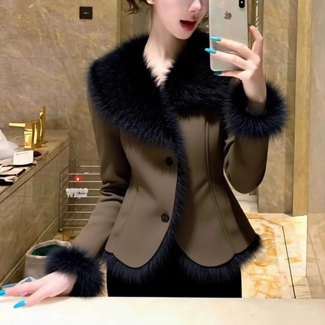 深咖色加厚毛绒外套短款上衣秋冬新款潮牌女装高级感收腰御姐气质