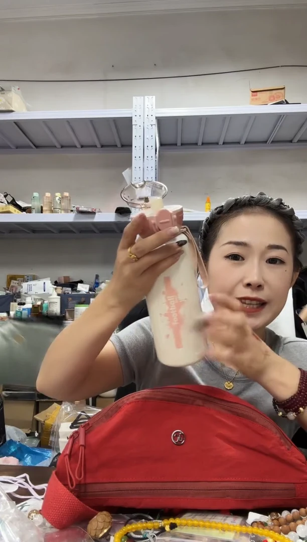 PU上车啦 宝宝们抓紧时间去下方链接拍吧水杯一个固定款