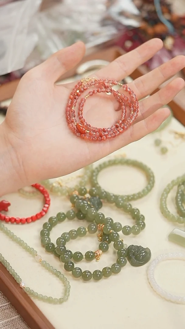 未镶嵌手串南红玛瑙孤品！飘花南红 项链