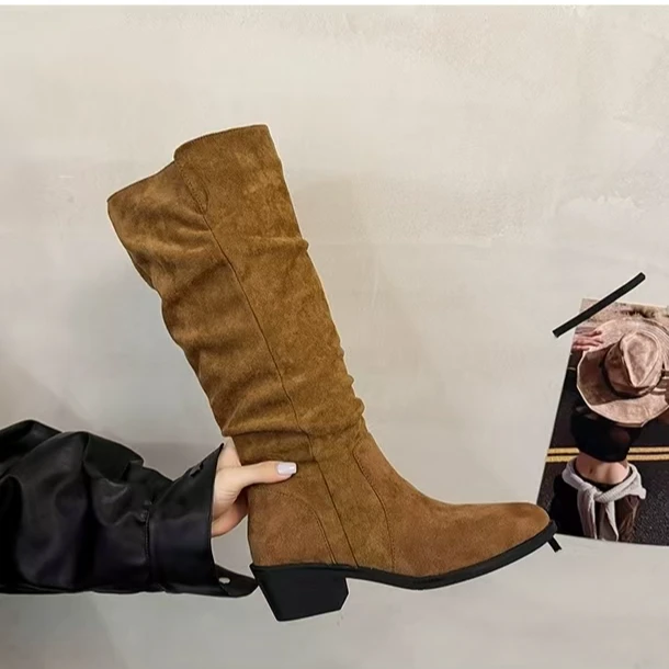 33-559  新款时尚舒适粗跟尖头时装长靴（四季款）