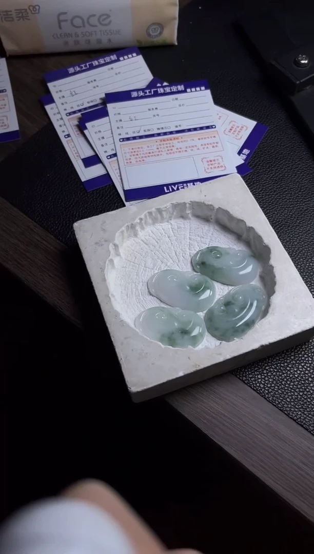 颈饰未镶嵌翡翠如意多样性/发一件