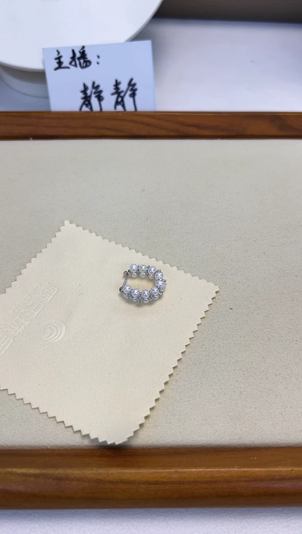 银S925镶嵌耳饰淡水珍珠白双排耳饰