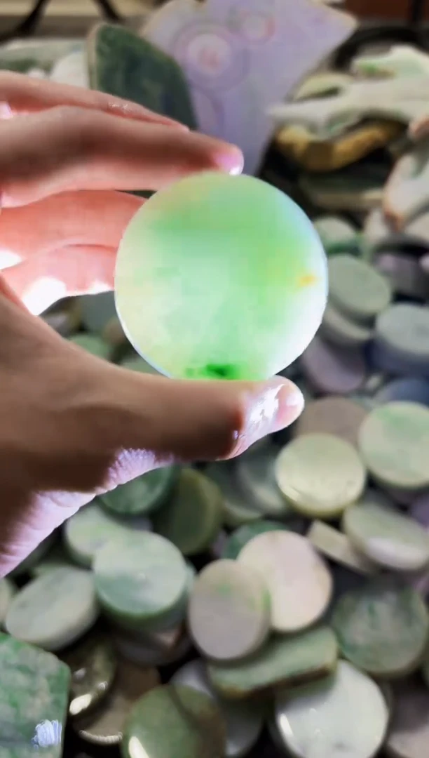 【闪购商品】翡翠颈饰未镶嵌A货吴玉309