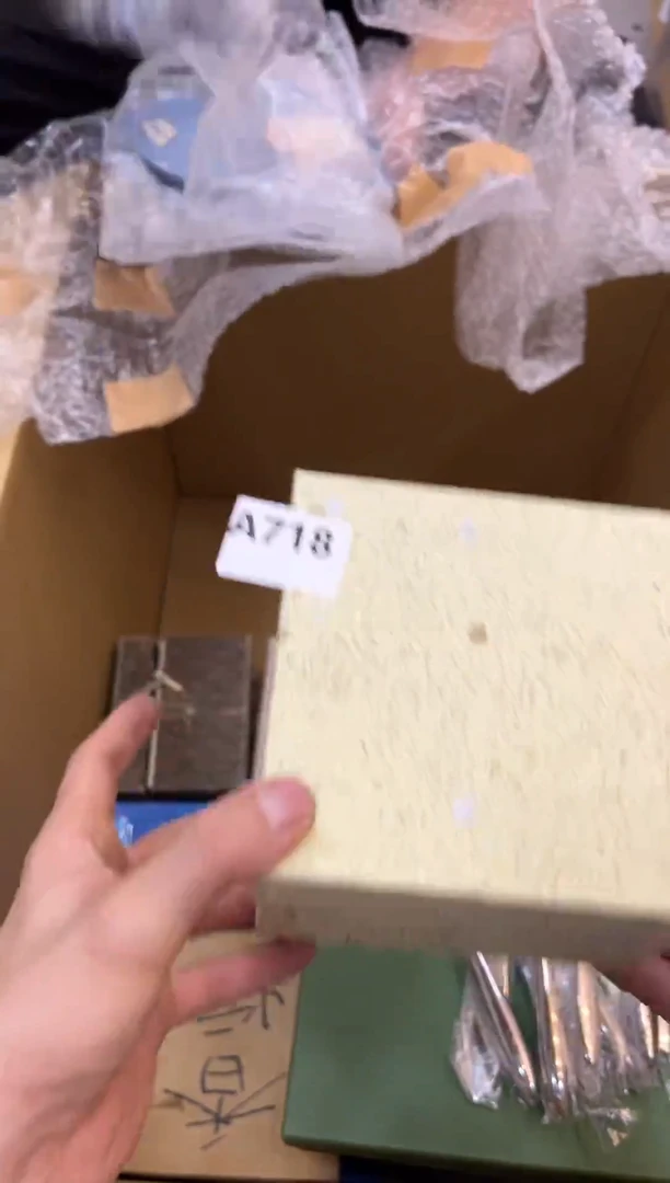 P*n718中古商品，谨慎参拍