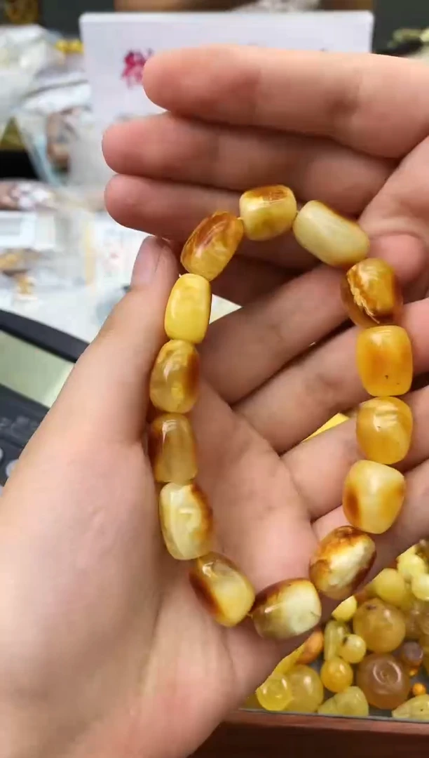 未镶嵌琥珀珠宝奇石215