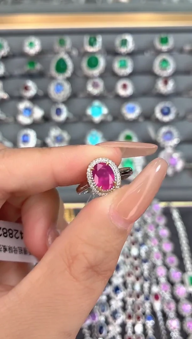 18K金镶嵌戒指红宝石悟*?-