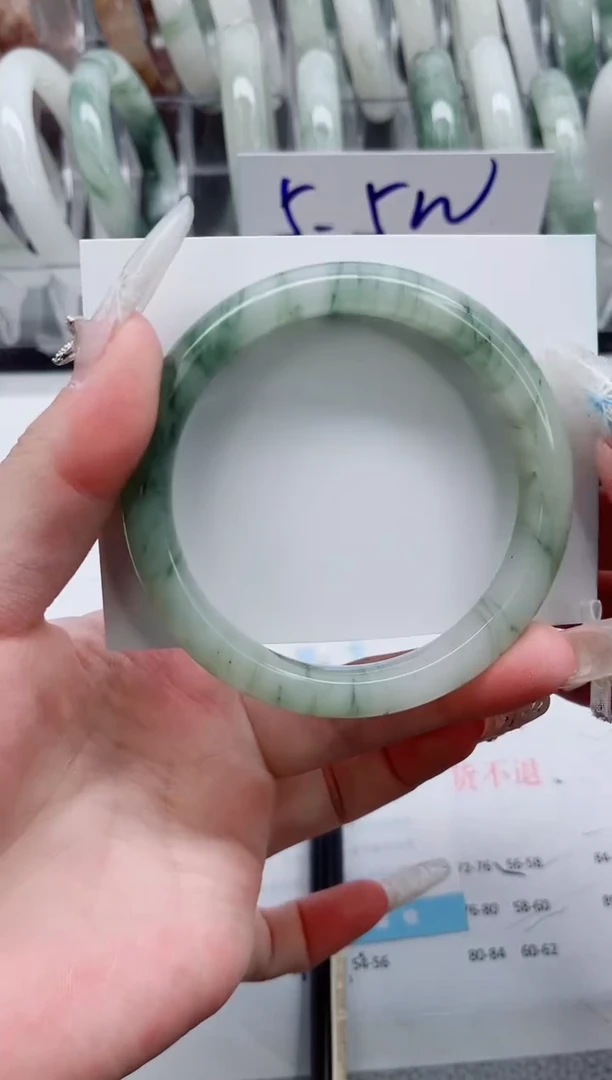 【闪购商品】石英质玉手镯未镶嵌A239-60.1