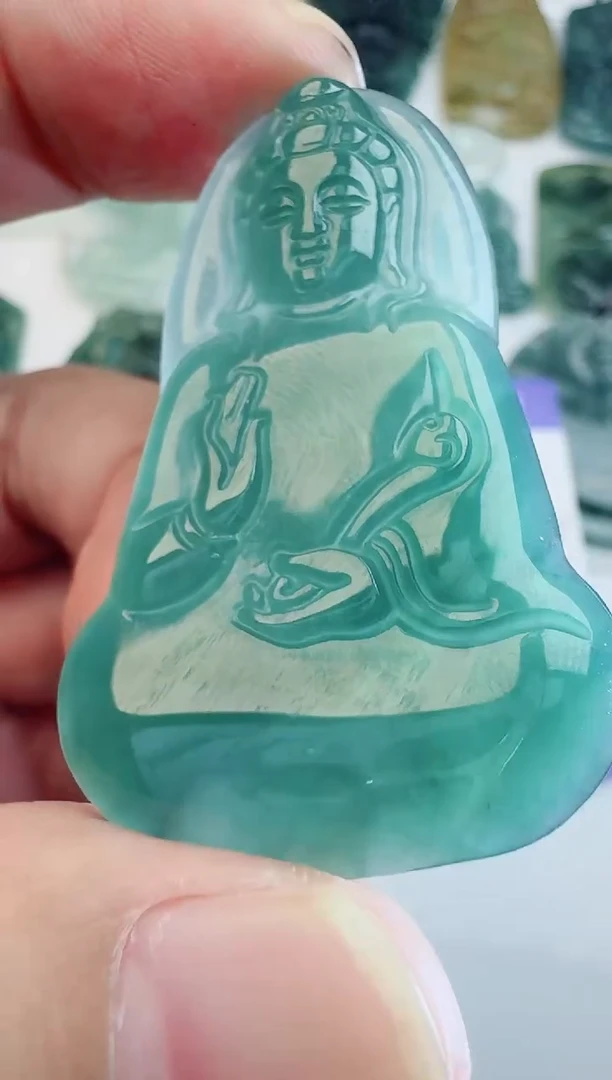 【闪购商品】翡翠颈饰未镶嵌多样性随机发其一