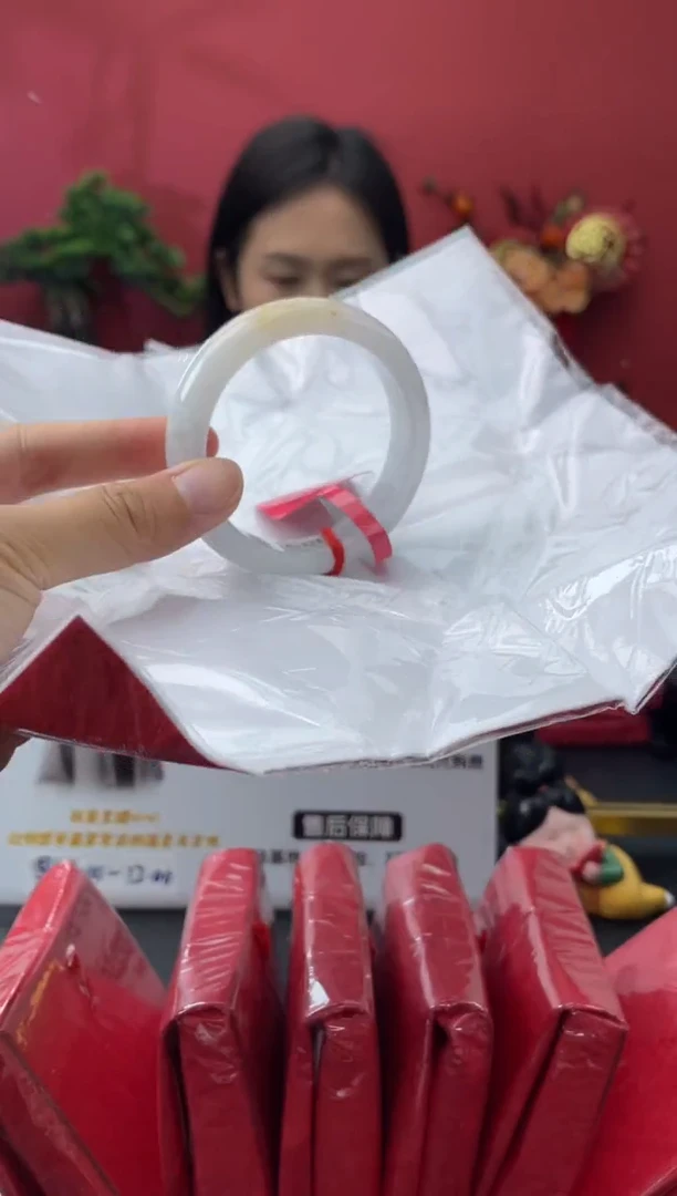未镶嵌手镯翡翠4