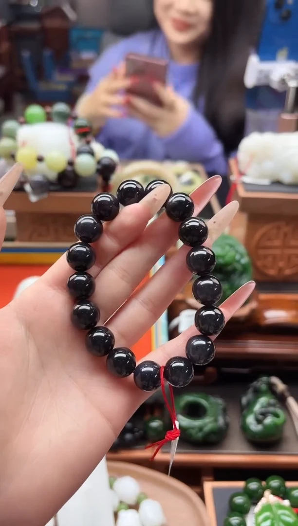 未镶嵌手串和田玉董小姐推荐 多样性发货 拍一发一yz12