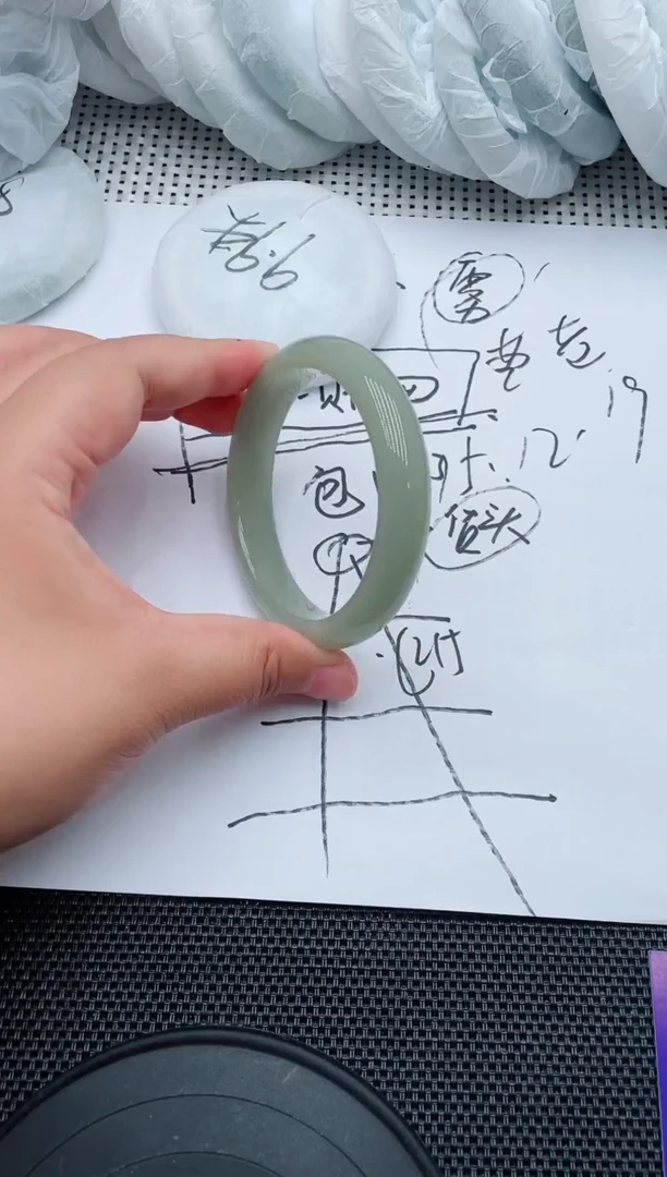 未镶嵌手镯石英质玉89-58-59