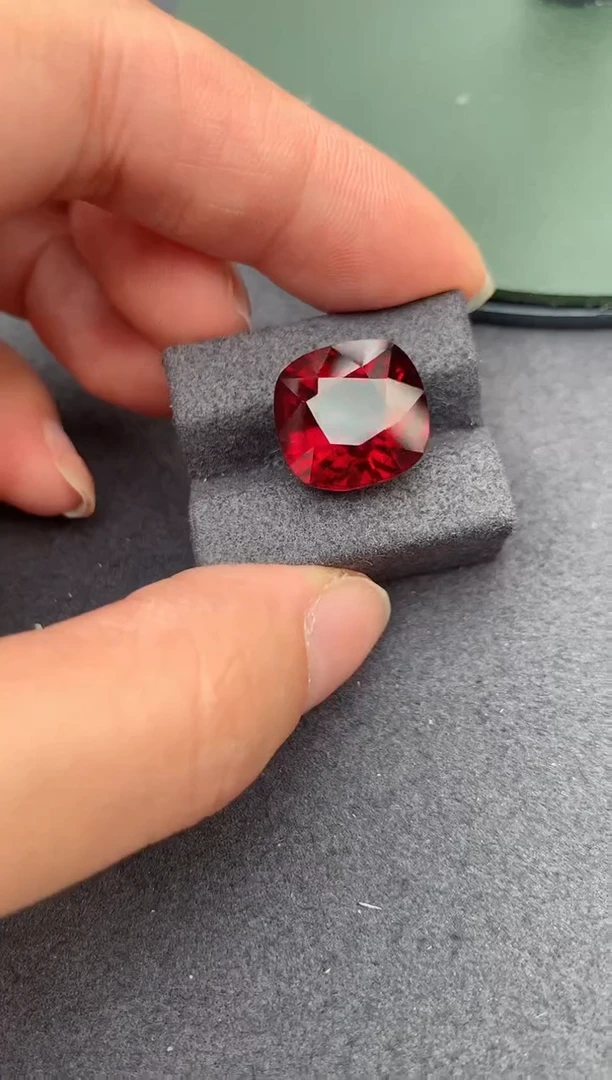 【闪购商品】碧玺裸石未镶嵌11ct卢比莱