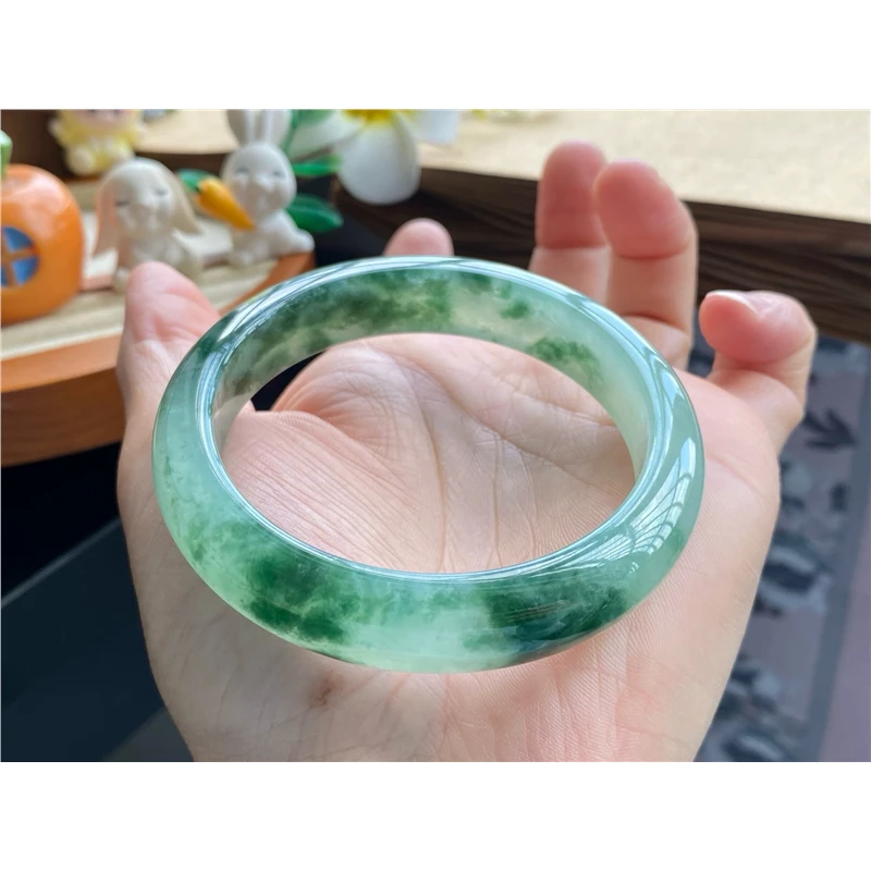 天然翡翠9.13批深绿飘花镯8016号56.7-12.3-8.3天然翡翠手镯