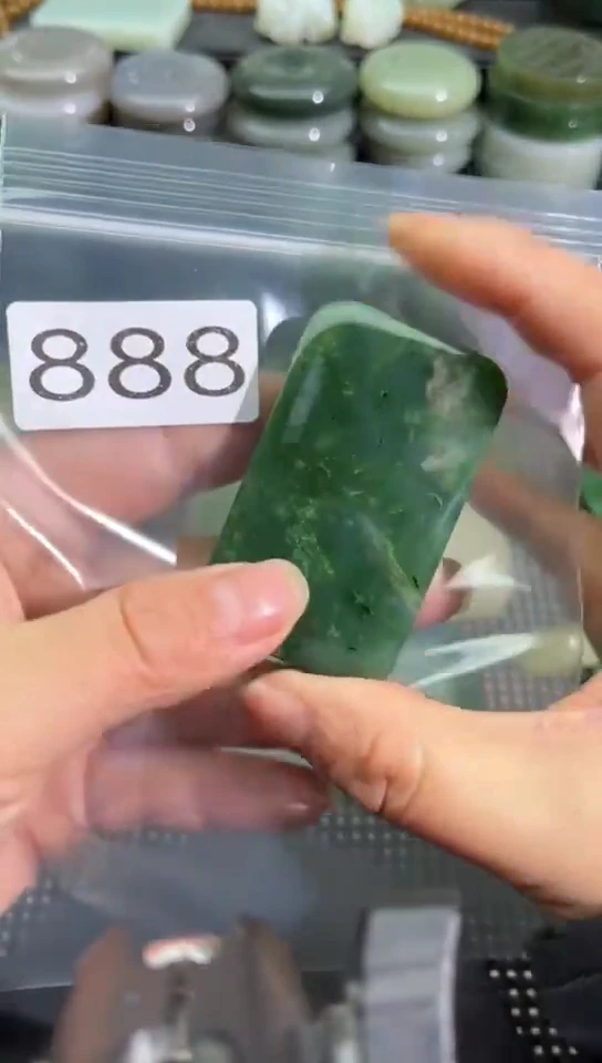 未镶嵌和田玉珠宝半成品牌子