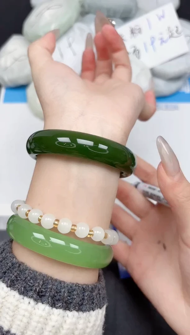 未镶嵌手镯石英质玉311-56.5