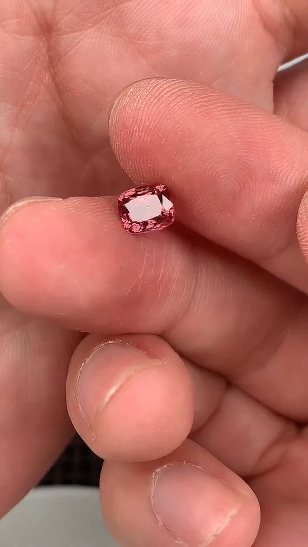 裸石尖晶石1.05ct-A3002
